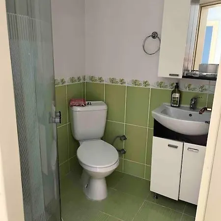Altinoluk'ta Bahce Kati 1+1 Daire Апартаменты